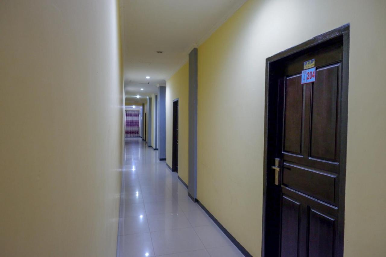 Reddoorz Near Citraland Waterpark Kendari Hotel Lepoleop Kültér fotó